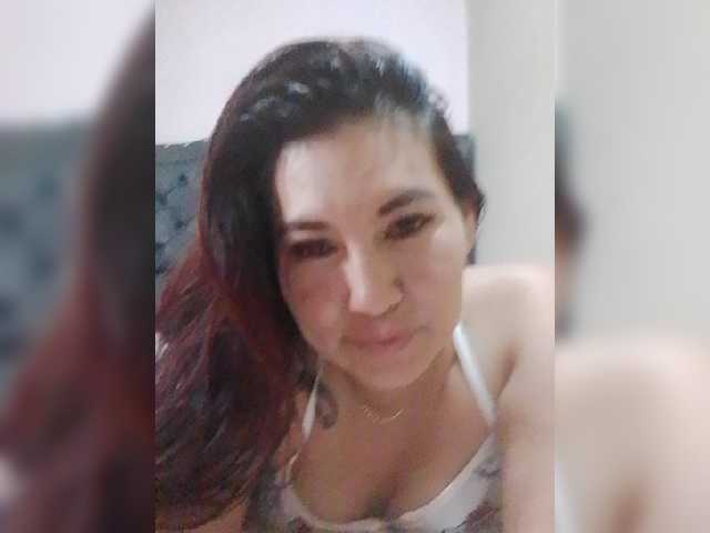Kate014 live cam on BongaCams