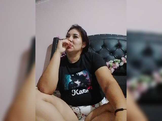 Kate014 live cam on BongaCams