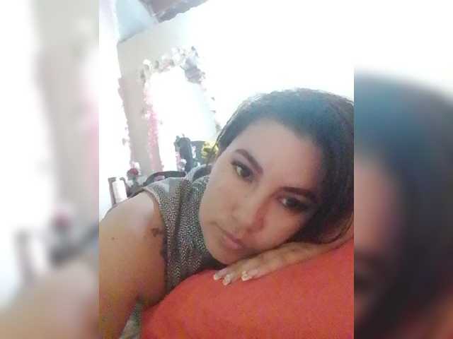 Kate014 live cam on BongaCams