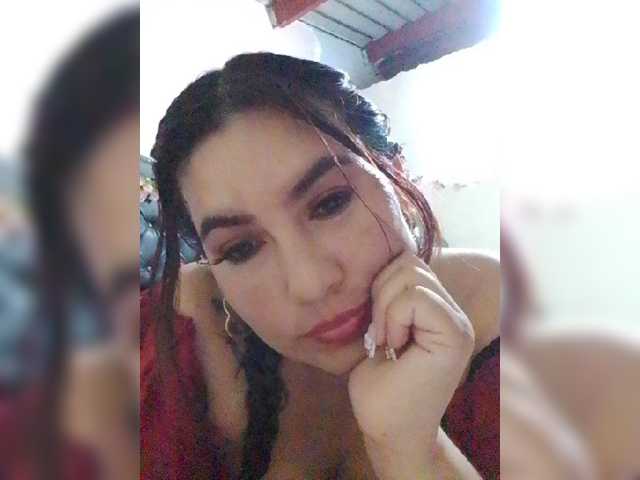 Kate014 live cam on BongaCams
