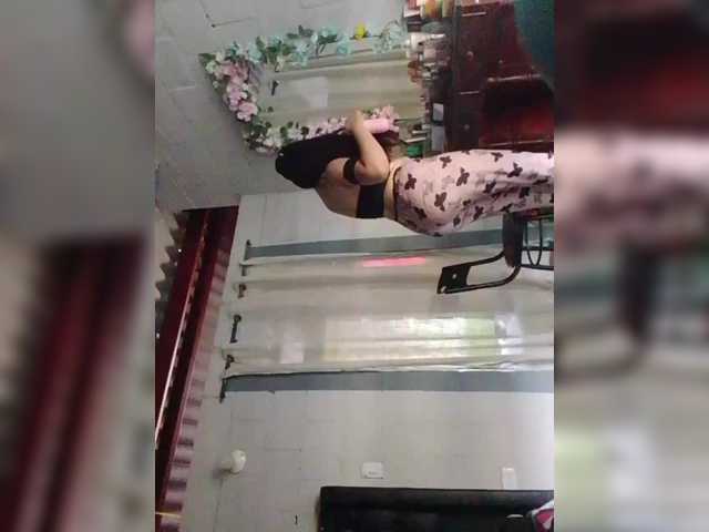 Kate014 live cam on BongaCams