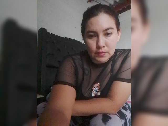 Kate014 live cam on BongaCams