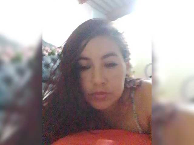 Kate014 live cam on BongaCams