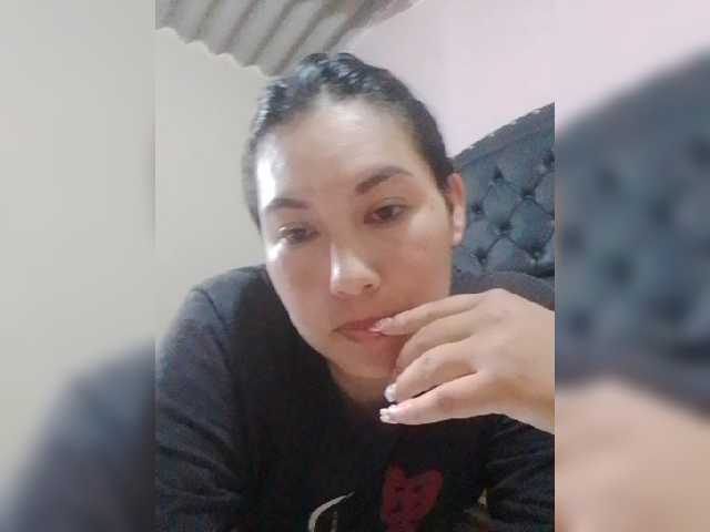 Kate014 live cam on BongaCams