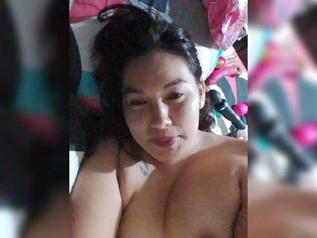 Kate014 live cam on BongaCams