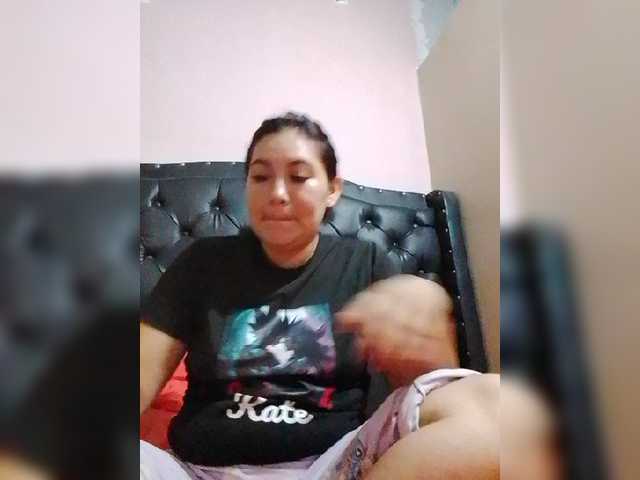 Kate014 live cam on BongaCams