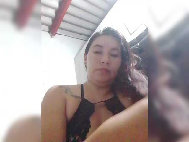 Kate014 live cam on BongaCams