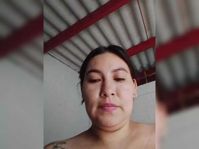 Kate014 live cam on BongaCams