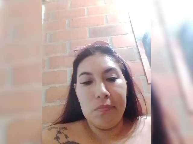 Kate014 live webcam show