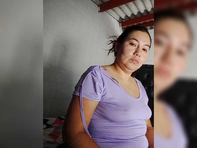 Kate014 live cam on BongaCams