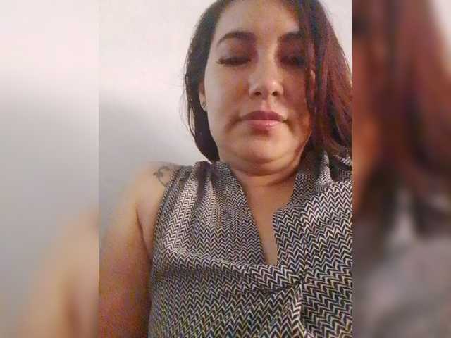 Kate014, en directo ahora en BongaCams