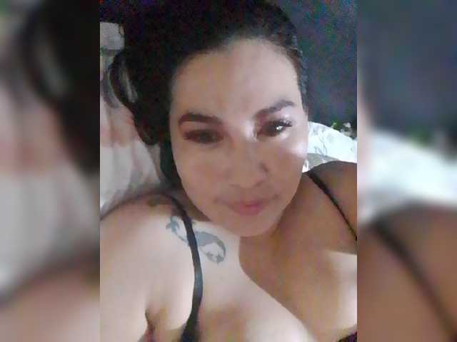 Kate014, en directo ahora en BongaCams
