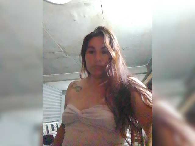 Kate014 live cam on BongaCams