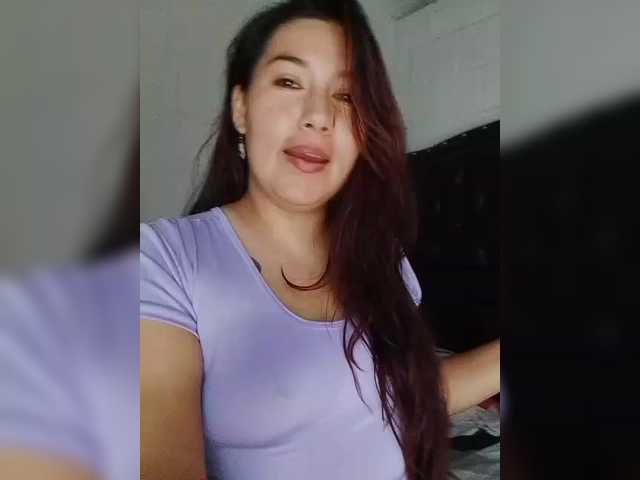 Kate014 live cam on BongaCams