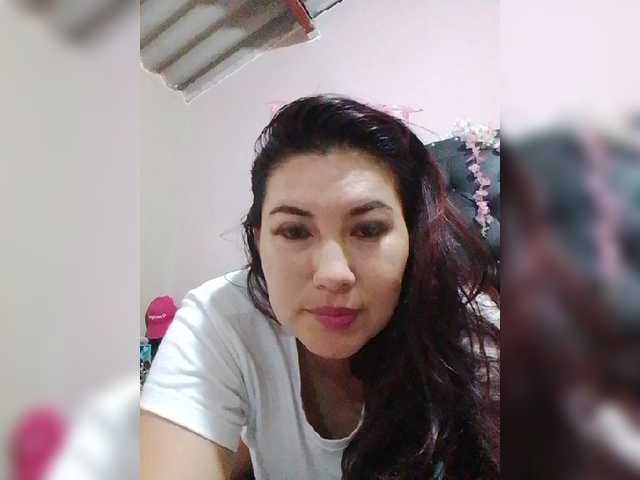 Kate014 live cam on BongaCams
