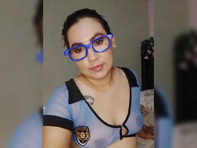 Kate014 live cam on BongaCams