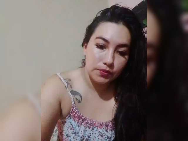 Kate014, en directo ahora en BongaCams