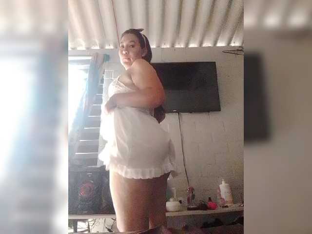 Kate014 live cam on BongaCams