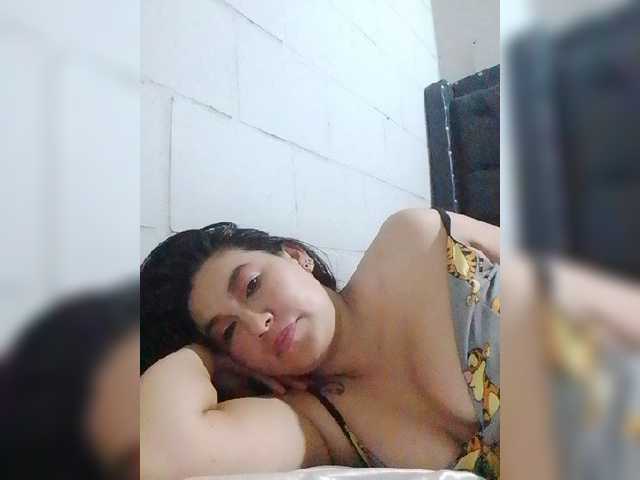 Kate014 live cam on BongaCams