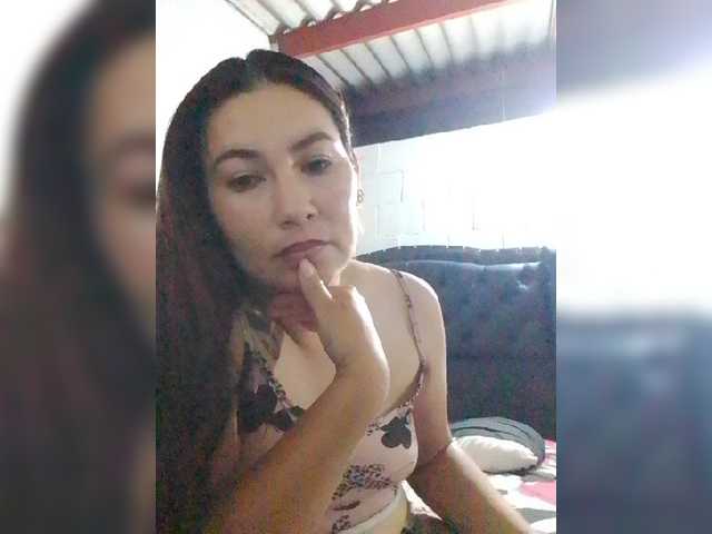 Kate014 Live Cam on BongaCams