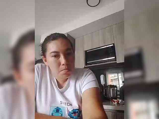 Kate014 webcam