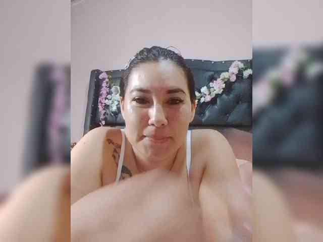 Kate014 webcam