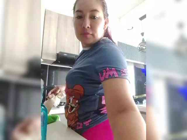 Kate014 webcam