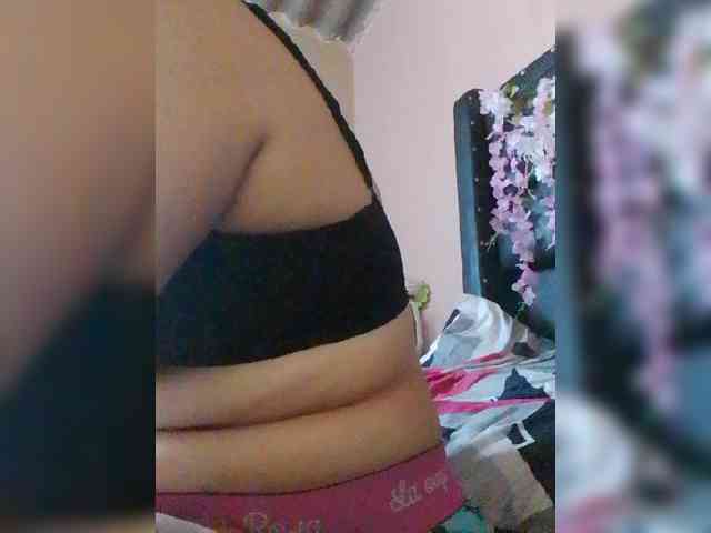 Kate014 webcam