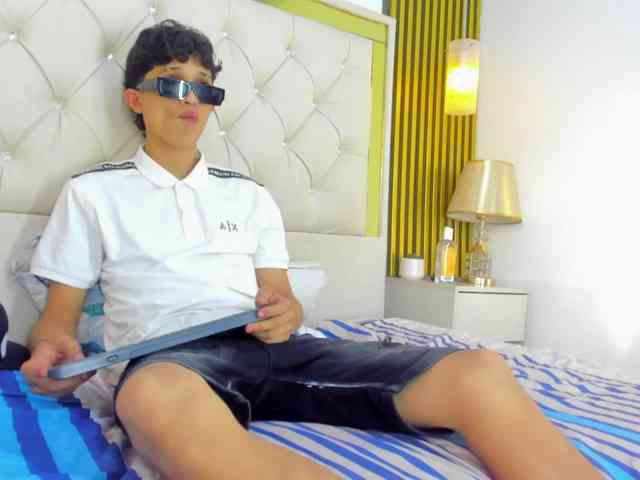 Jay-Secret1 Sex Cam Show