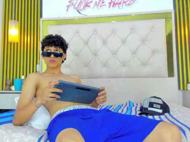 Jay-Secret1 Sex Cam Show