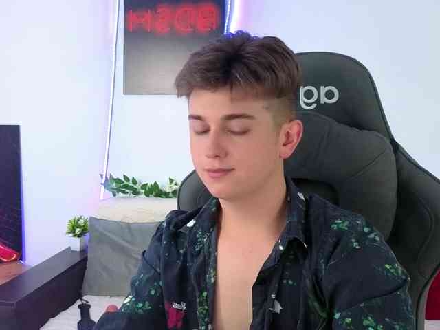 MilessCooper Sex Cam Show