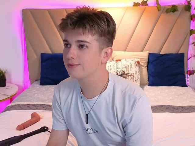 MilessCooper Sex Cam Show