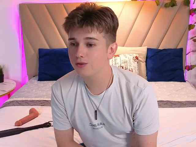 MilessCooper Sex Cam Show