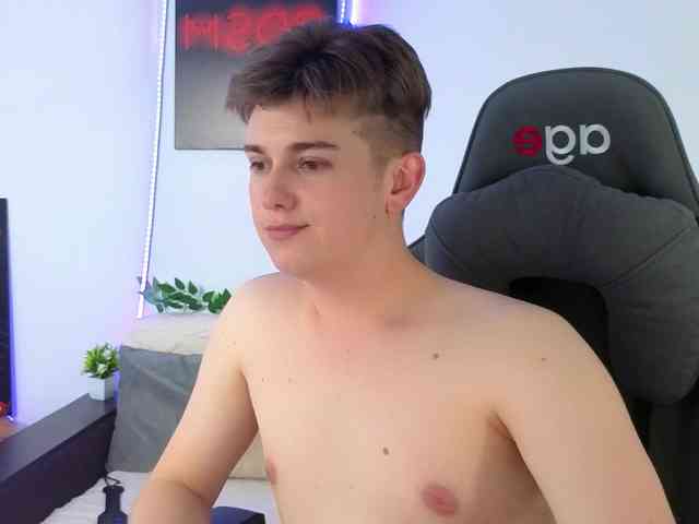 MilessCooper Sex Cam Show
