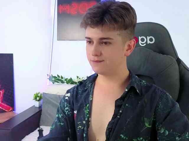 MilessCooper Sex Cam Show