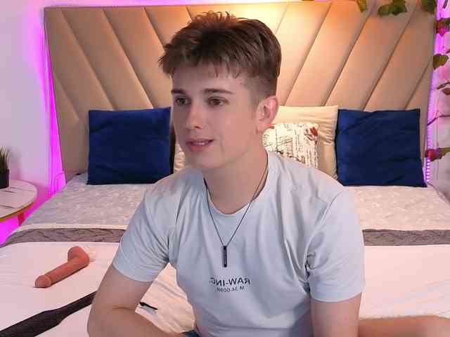 MilessCooper Sex Cam Show