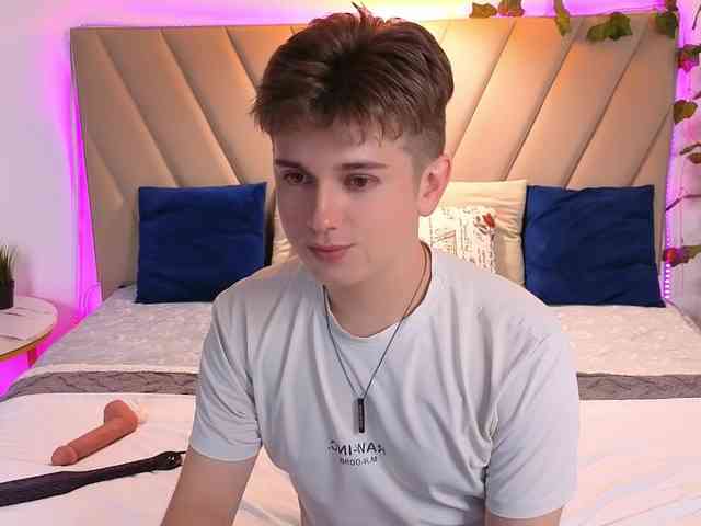MilessCooper Sex Cam Show