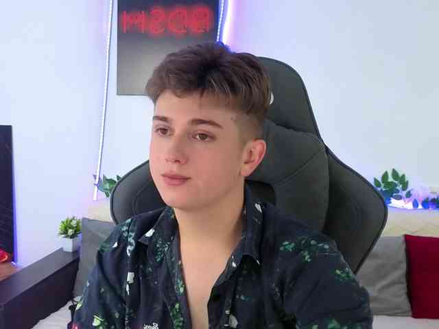 MilessCooper Sex Cam Show