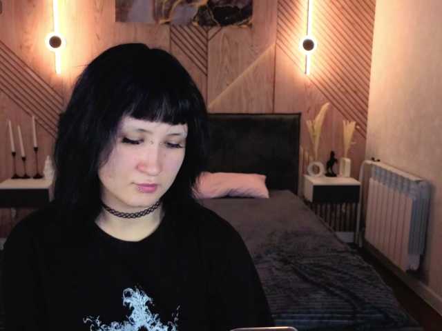 Ekimmj-age live cam on BongaCams