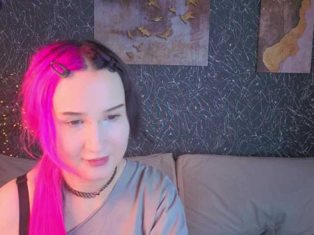 Ekimmj-age live cam on BongaCams