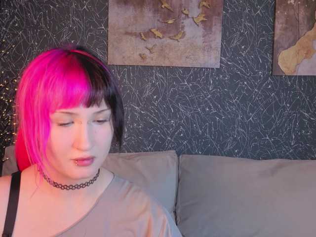 Ekimmj-age live cam on BongaCams
