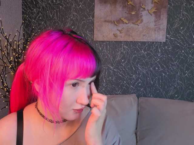 Ekimmj-age live cam on BongaCams