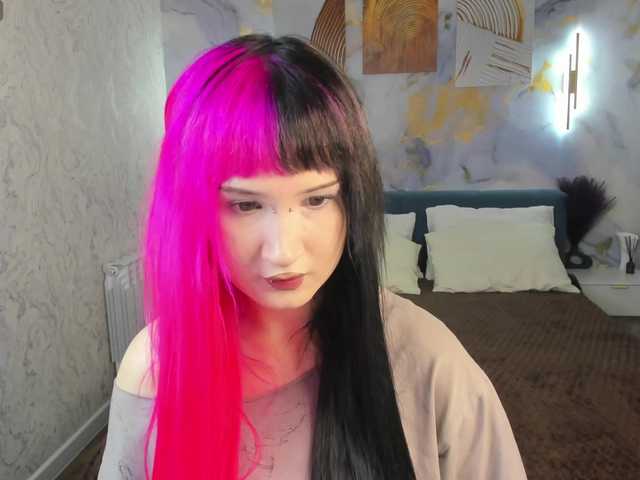 Ekimmj-age live cam on BongaCams