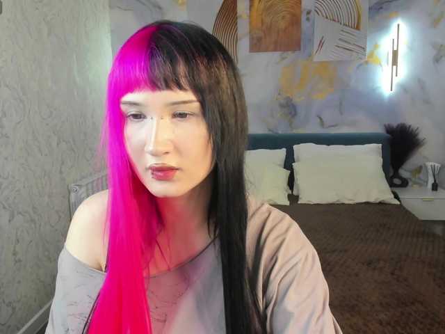 Ekimmj-age live cam on BongaCams