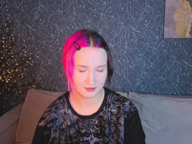 Ekimmj-age live cam on BongaCams