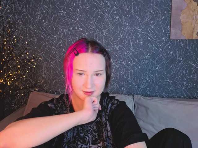 Ekimmj-age live cam on BongaCams