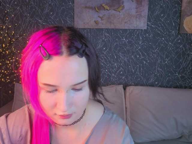 Ekimmj-age live cam on BongaCams