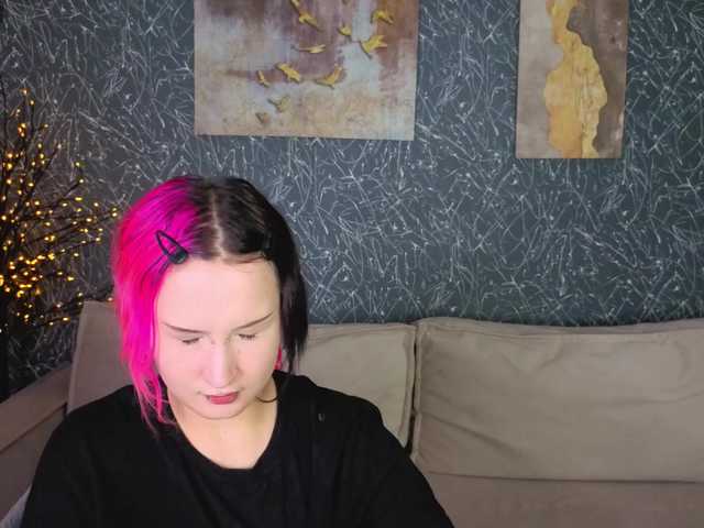 Ekimmj-age live cam on BongaCams