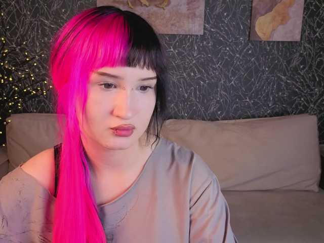 Ekimmj-age live cam on BongaCams