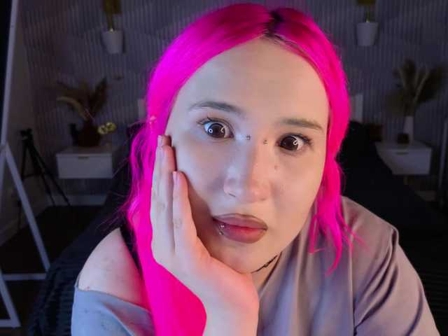 Ekimmj-age live cam on BongaCams